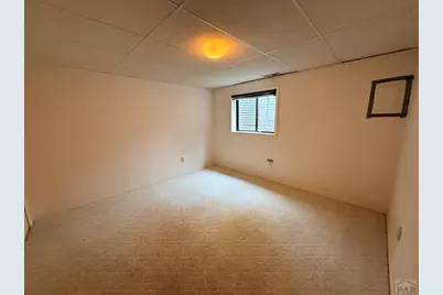 16 Oakbridge Dr, Pueblo, CO 81001 - Photo 32