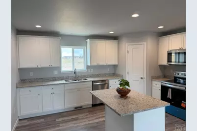 487 E Scandia Dr, Pueblo West, CO 81007 - Photo 2