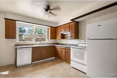 1810 Comanche Rd, Pueblo, CO 81001 - Photo 6