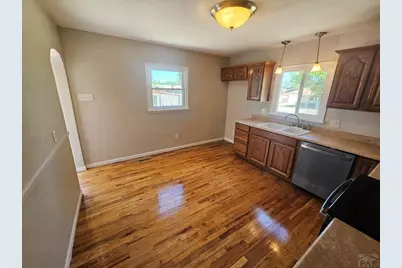1817 Claremont Ave, Pueblo, CO 81004 - Photo 8