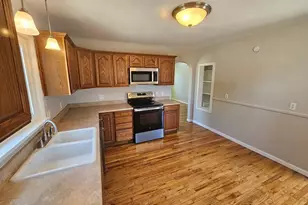 1817 Claremont Ave, Pueblo, CO 81004 - Photo 6