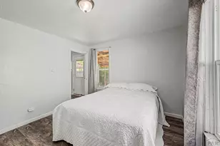 608 E 10th St, Pueblo, CO 81001 - Photo 16
