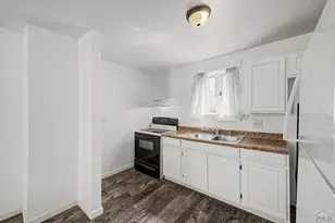 608 E 10th St, Pueblo, CO 81001 - Photo 12