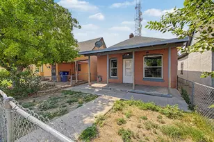 608 E 10th St, Pueblo, CO 81001 - Photo 2