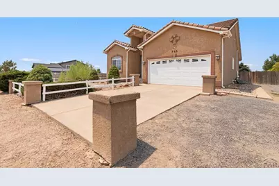 703 N Canvas Dr, Pueblo West, CO 81007 - Photo 2