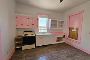 208 S 6th St, Holly, CO 81047 - Photo 4