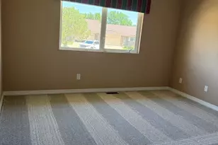 1925 Kingsroyal Blvd, Pueblo, CO 81005 - Photo 8