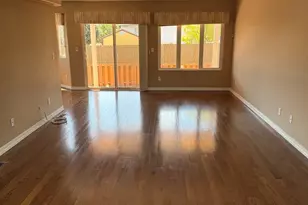 1925 Kingsroyal Blvd, Pueblo, CO 81005 - Photo 2
