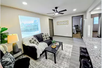 4205 St Clair Ave, Pueblo, CO 81005 - Photo 2