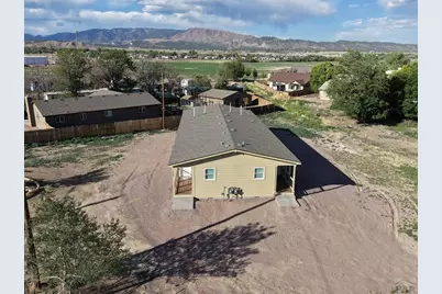 2406 N 9th St, Canon City, CO 81212 - Photo 2