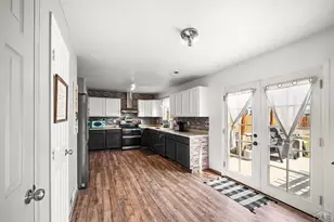479 E Fredonia Dr, Pueblo West, CO 81007 - Photo 8