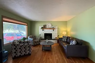 187 University Cir, Pueblo, CO 81005 - Photo 6