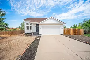 473 Hook Ct, Pueblo West, CO 81007 - Photo 2