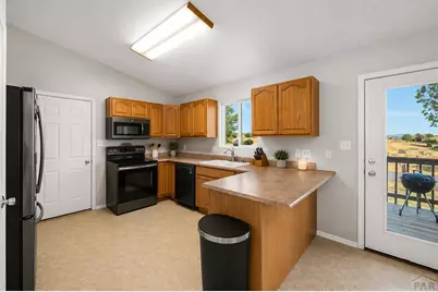 1042 S Honeysuckle Dr, Pueblo West, CO 81007 - Photo 4