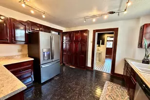 417 W 11th St, Pueblo, CO 81003 - Photo 18