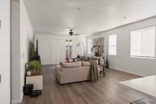 2212 Sunrise Ln, Pueblo, CO 81008 - Photo 12