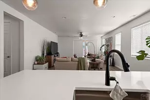 2212 Sunrise Ln, Pueblo, CO 81008 - Photo 8