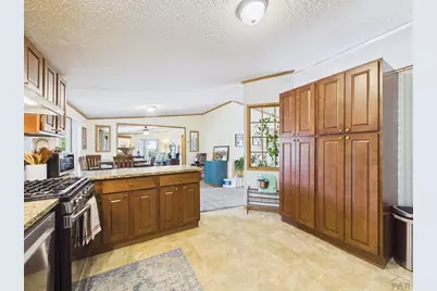 1047 S Saddlerock Dr, Pueblo West, CO 81007 - Photo 20