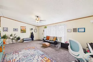 1047 S Saddlerock Dr, Pueblo West, CO 81007 - Photo 8