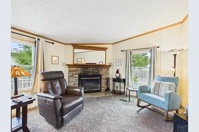 1047 S Saddlerock Dr, Pueblo West, CO 81007 - Photo 24