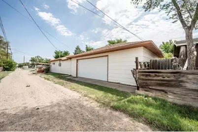 305 Moore Ave, Las Animas, CO 81054 - Photo 40