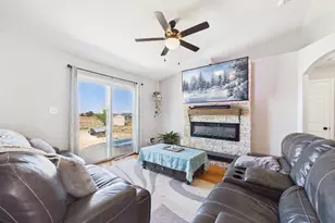 635 E Chaunsey Dr, Pueblo West, CO 81007 - Photo 12