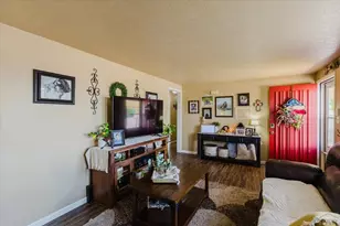 639 E Clarion Dr, Pueblo West, CO 81007 - Photo 38