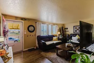 639 E Clarion Dr, Pueblo West, CO 81007 - Photo 36