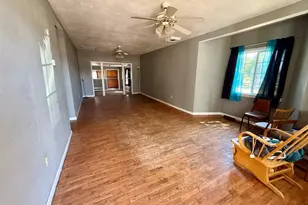 523 E Parmenter, Lamar, CO 81052 - Photo 2