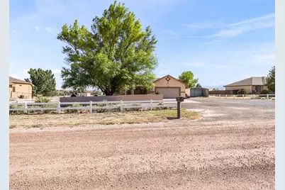 1206 W Shenandoah Dr, Pueblo West, CO 81007 - Photo 4