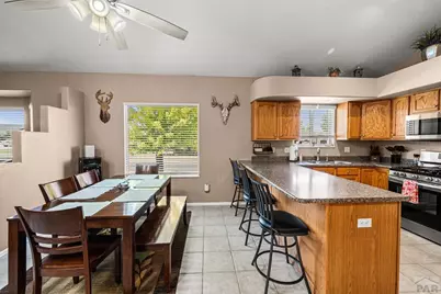 638 S Rogers Dr, Pueblo, CO 81007 - Photo 6