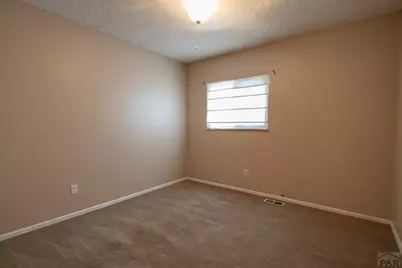 1309 Kingsroyal Blvd, Pueblo, CO 81005 - Photo 16