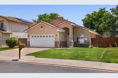 1020 Cedarcrest Dr, Pueblo, CO 81005 - Photo 2
