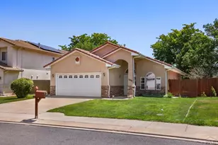 1020 Cedarcrest Dr, Pueblo, CO 81005 - Photo 2