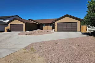 983-985 S Knox Dr, Pueblo West, CO 81007 - Photo 1