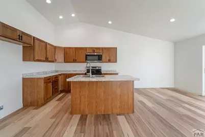 983-985 S Knox Dr, Pueblo West, CO 81007 - Photo 4