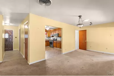 171 University Circle, Pueblo, CO 81005 - Photo 2