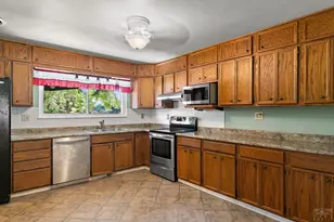 171 University Cir, Pueblo, CO 81005 - Photo 8