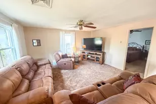 807 W Park St, Lamar, CO 81052 - Photo 2