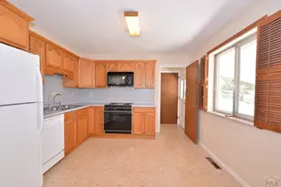 2111 Kodiak Dr, Colorado Springs, CO 80910 - Photo 4
