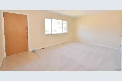 2111 Kodiak Dr, Colorado Springs, CO 80910 - Photo 2