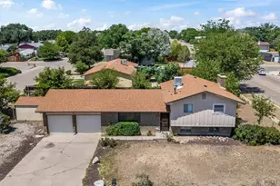 22 Heatherwood Ln, Pueblo, CO 81008 - Photo 2