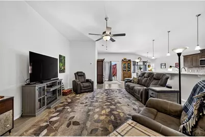 1005 E Kirkwood Dr, Pueblo, CO 81007 - Photo 4