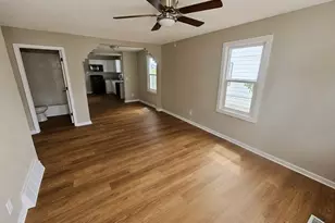 926 W 11th St, Pueblo, CO 81003 - Photo 2