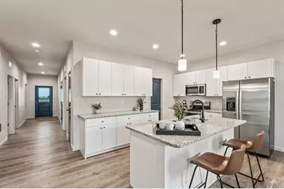 559 E Bayview Dr, Pueblo West, CO 81007 - Photo 8