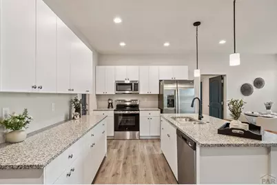559 E Bayview Dr, Pueblo West, CO 81007 - Photo 6