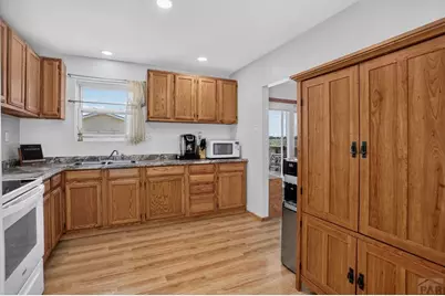 355 S Birchwood Dr, Pueblo West, CO 81007 - Photo 8