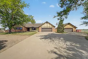 1194 39th Ln, Pueblo, CO 81006 - Photo 1