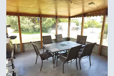 1703 Englewood Dr, Pueblo, CO 81005 - Photo 18