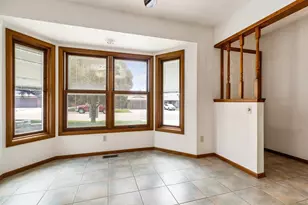 8 Windbridge Ln, Pueblo, CO 81001 - Photo 4